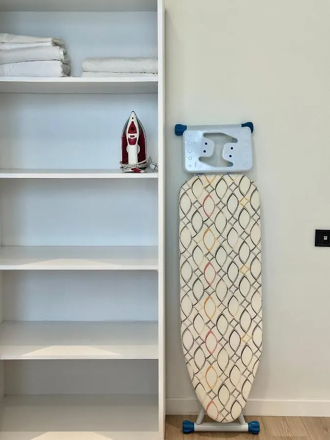 White Sails Apartments Overlooking The Sea, City And Park Batoemi
