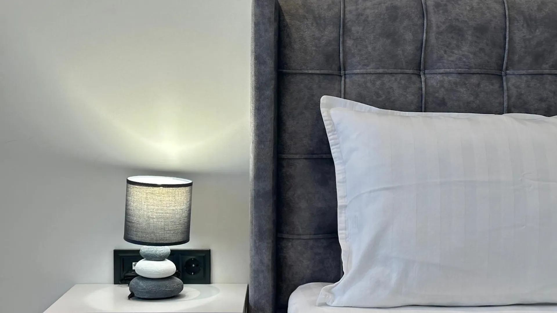 White Sails Apartments Overlooking The Sea, City And Park Batumi 0*,